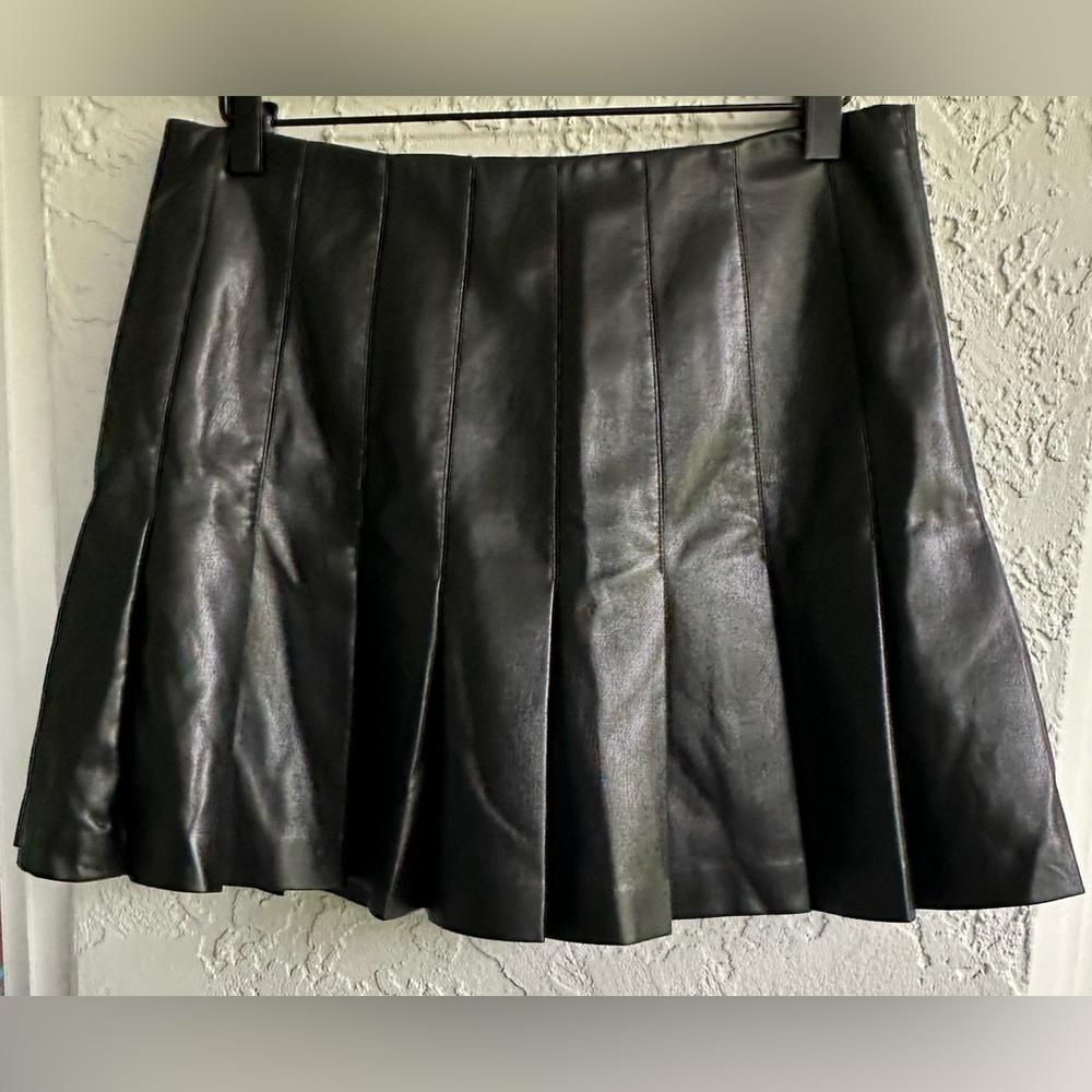Alice + Olivia Black Mini Skirt